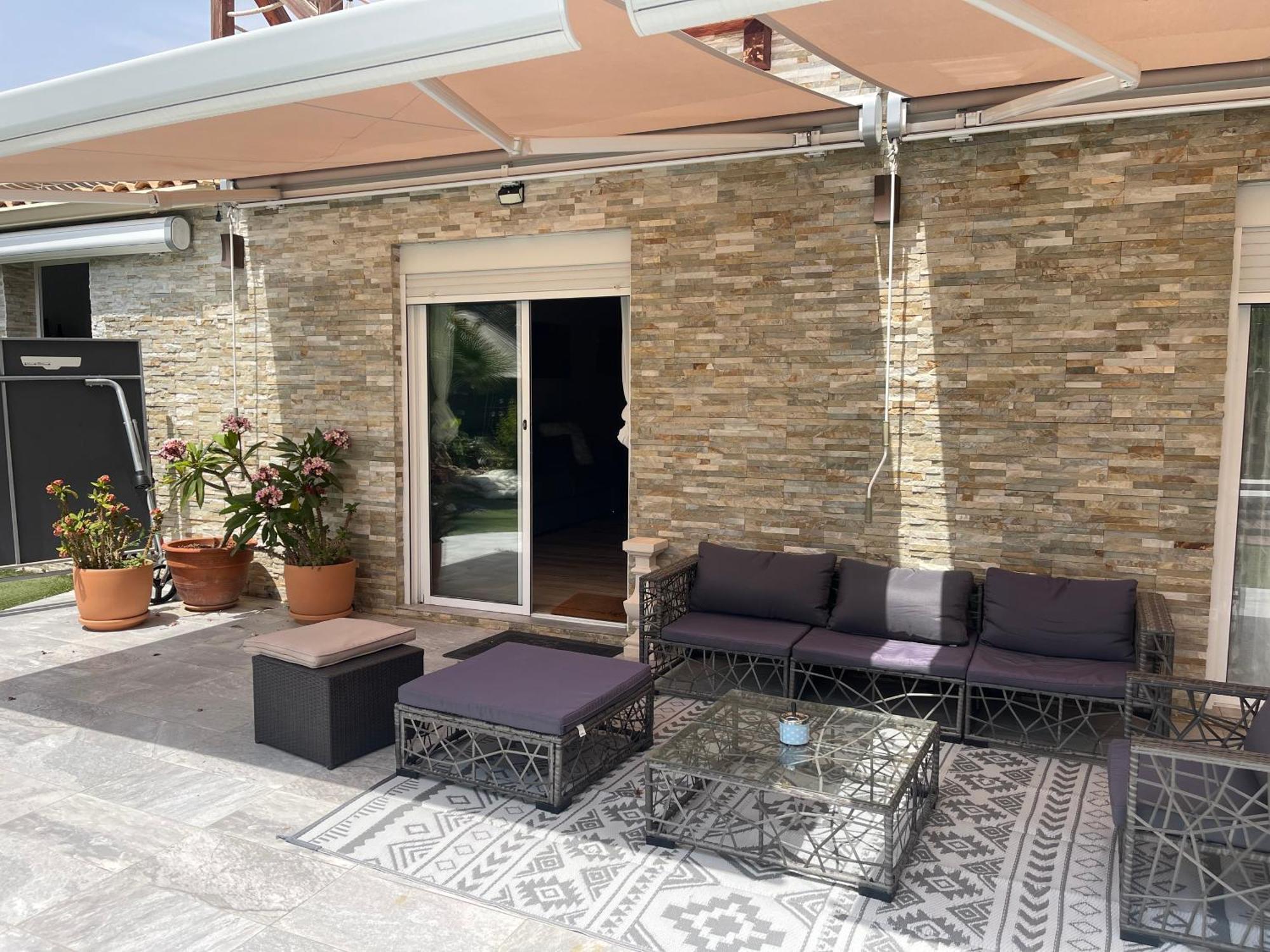 1 Habitacion Con Bano Privado Frente A La Piscina, Maximo Para 4 Personas, No Es La Casa Completa,1Cama Y 1 Sofa-Cama San Vicente Raspeig Екстер'єр фото